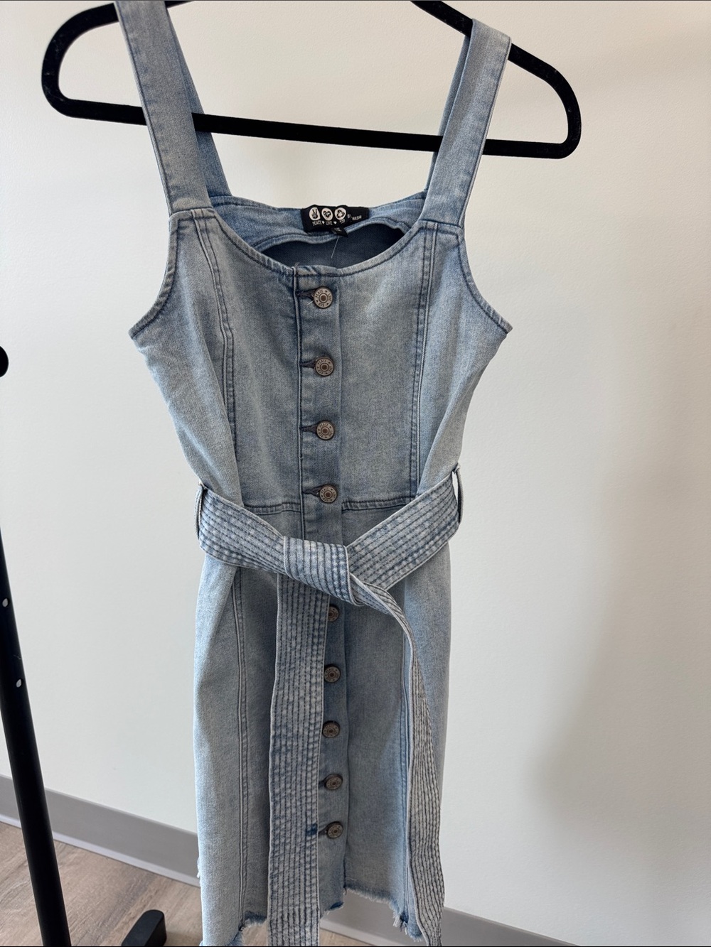 Light Wash Denim Button-Front Midi Dress with Waist Tie